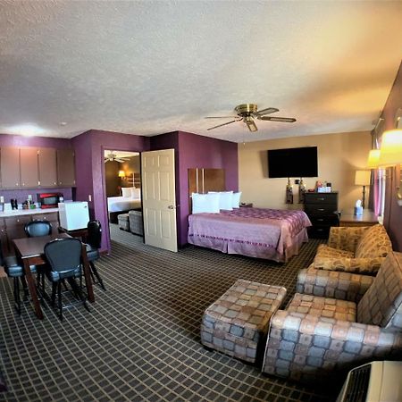 Star Plus Inn & Suites Selmer Exterior foto
