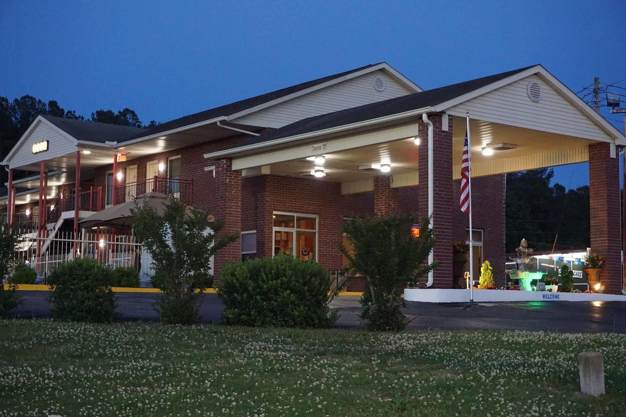 Star Plus Inn & Suites Selmer Exterior foto
