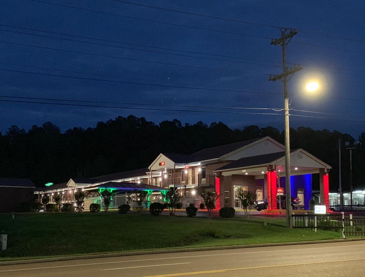 Star Plus Inn & Suites Selmer Exterior foto
