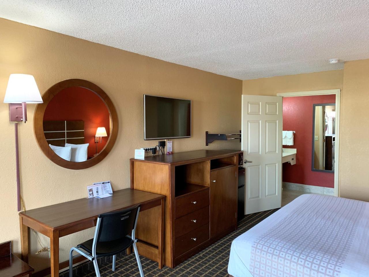 Star Plus Inn & Suites Selmer Exterior foto
