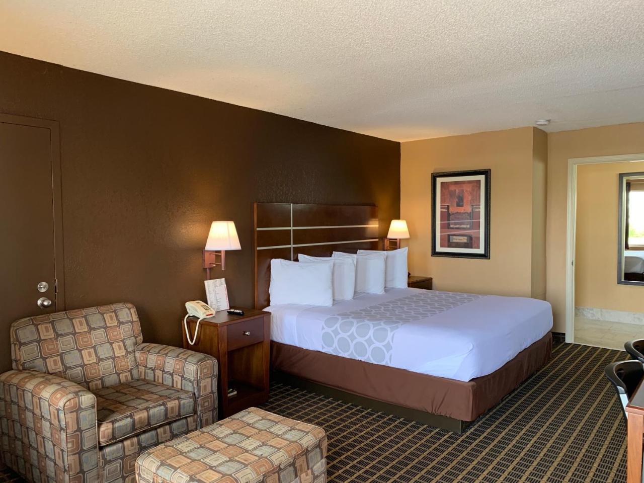Star Plus Inn & Suites Selmer Exterior foto