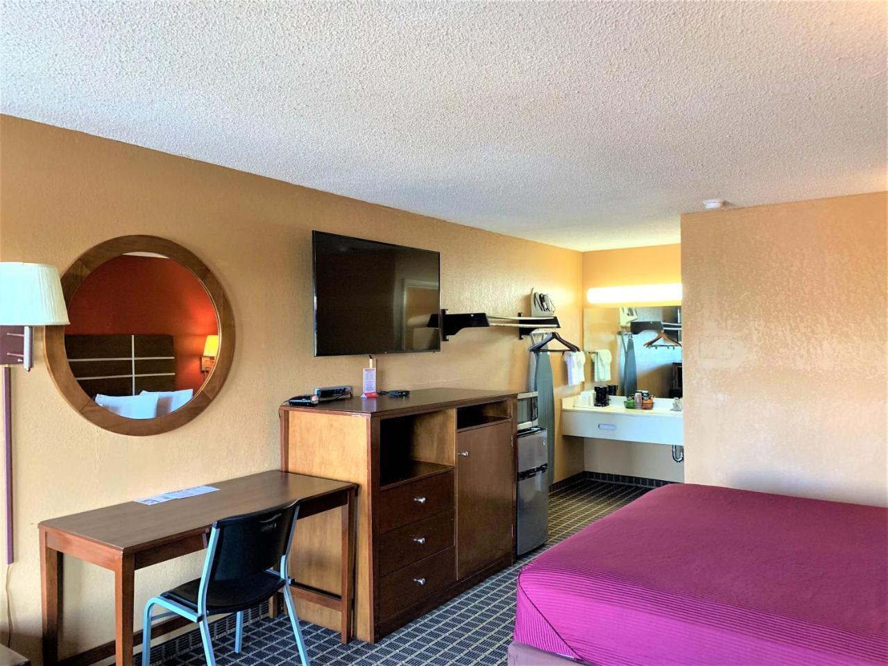 Star Plus Inn & Suites Selmer Exterior foto